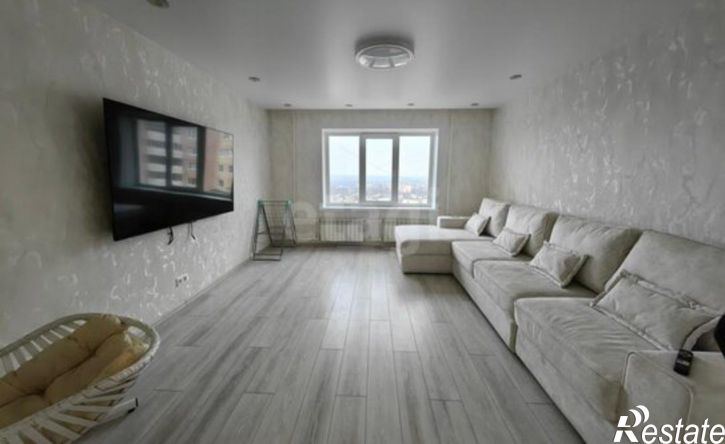 3-комн квартира улица Косарева, 13 к2,  д. 13 к2