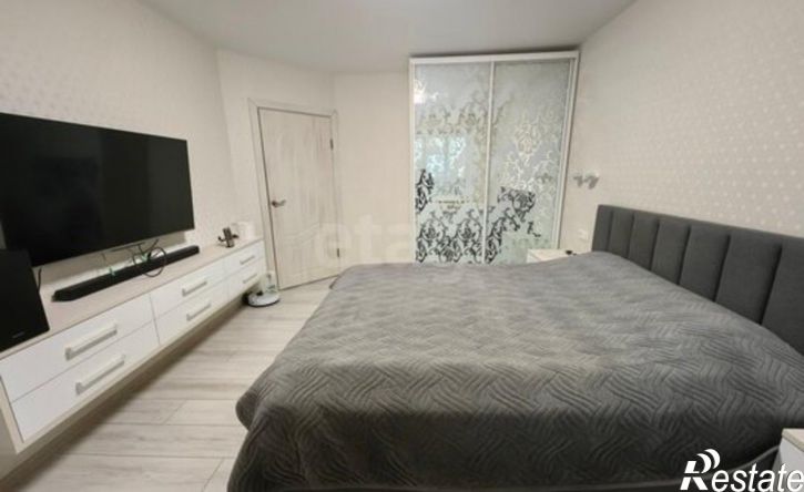 3-комн квартира улица Косарева, 13 к2,  д. 13 к2