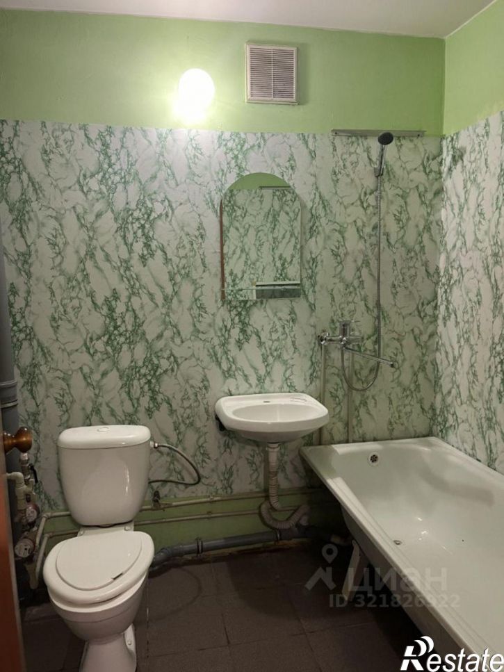 1-комн квартира улица Гагарина, 102,  д. 102