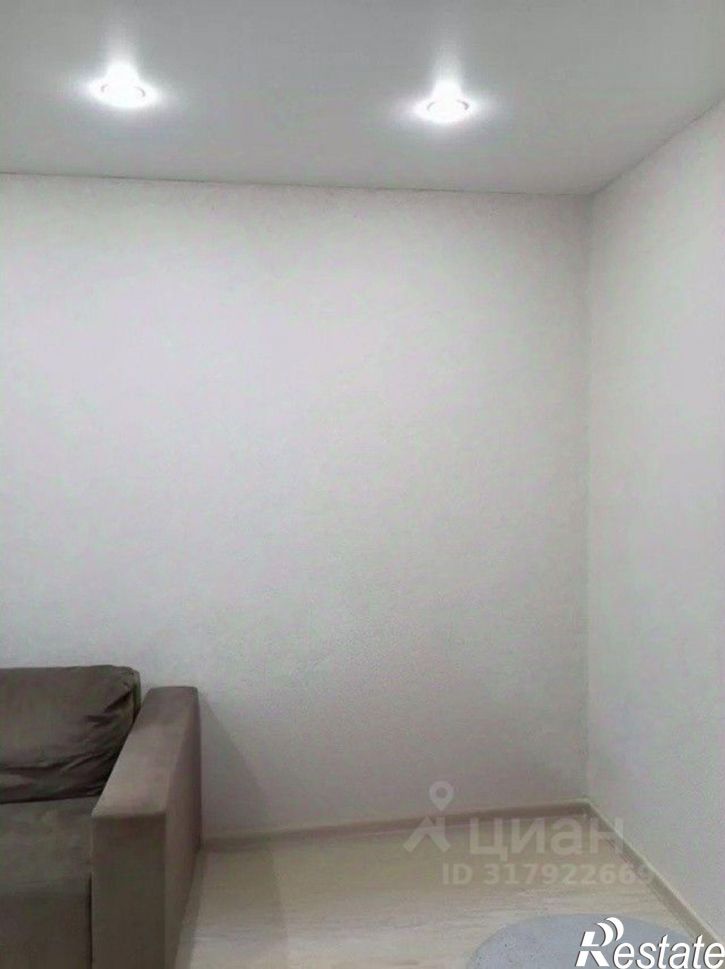 3-комн квартира ул Есенина, 22,  д. 22