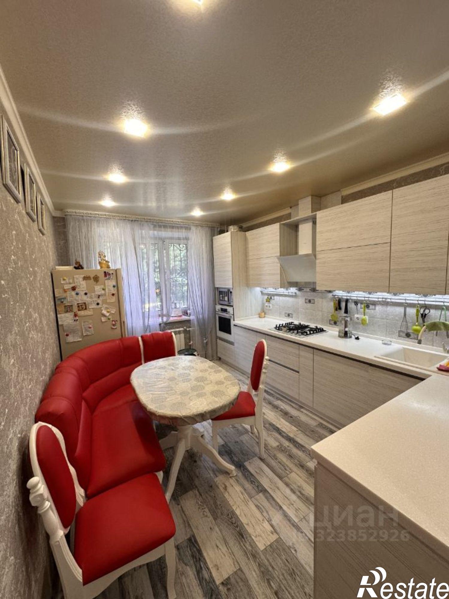 Купить квартиру за 10 000 000 рублей на улица Металлургов, 5А