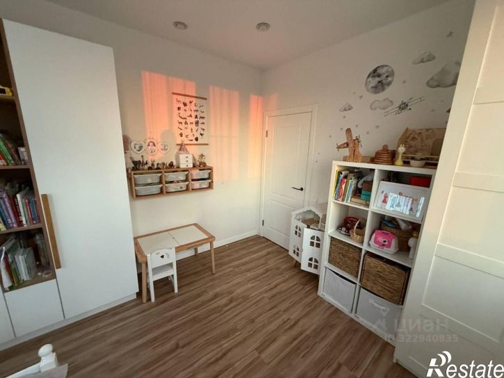 3-комн квартира улица Полежаева, 92,  д. 92