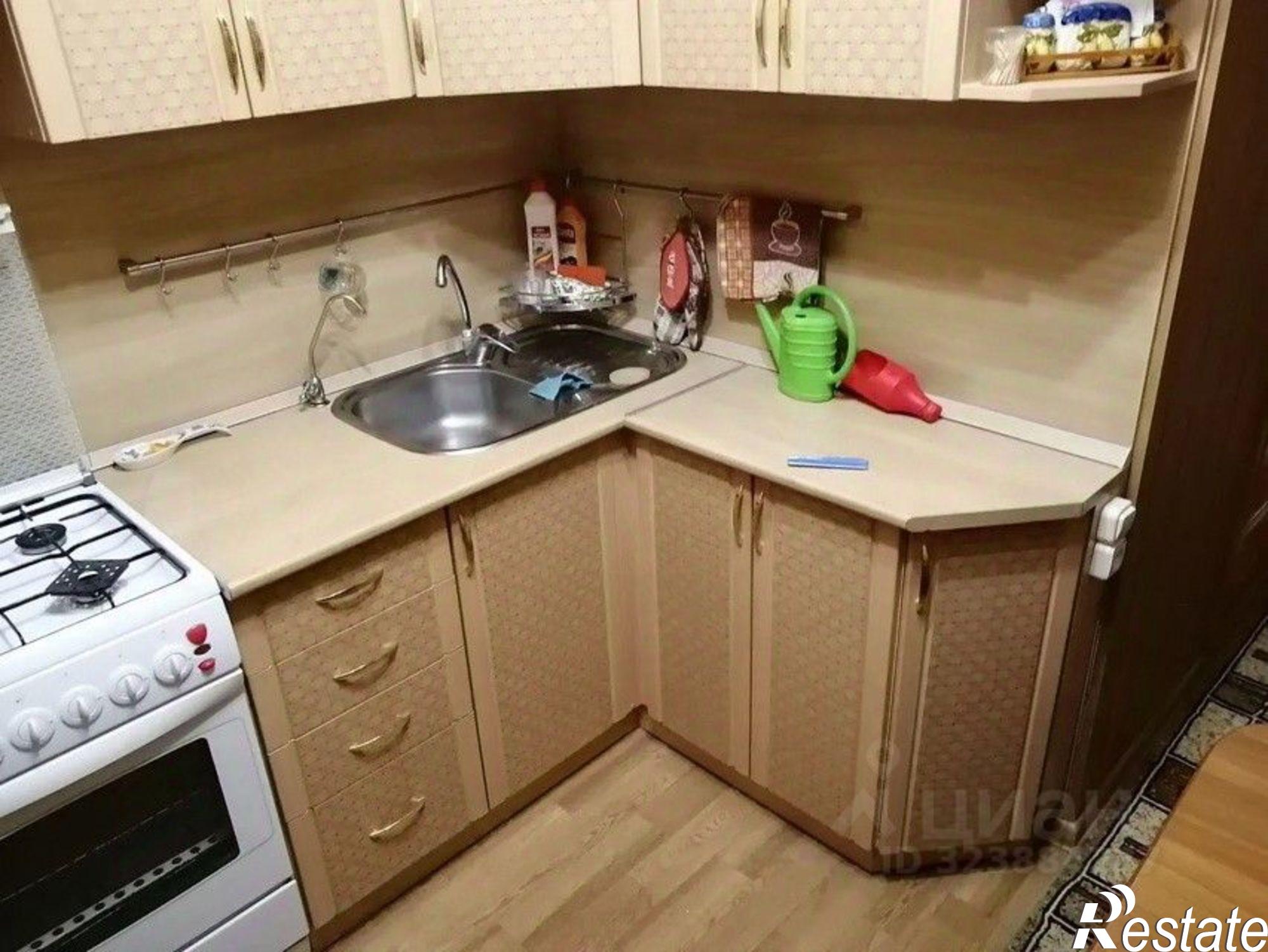 Купить квартиру за 5 750 000 рублей на проспект 70 лет Октября, 93