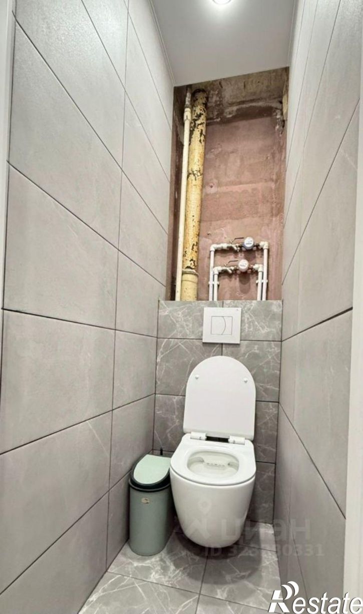 2-комн квартира пр-кт 70 лет Октября, 76,  д. 76