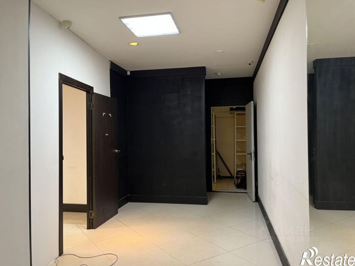 Торговое помещение улица Богдана Хмельницкого, 75,  д. 75