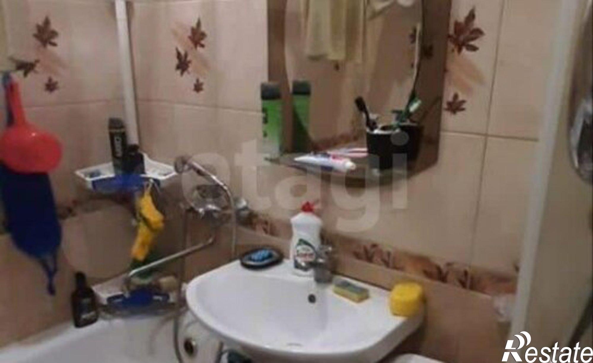 Купить квартиру за 2 350 000 рублей на проспект 70 лет Октября, 167 к1