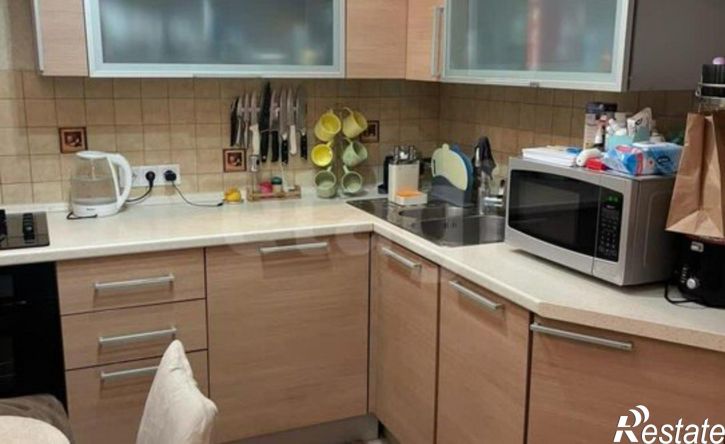 3-комн квартира проспект 70 лет Октября, 110,  д. 110