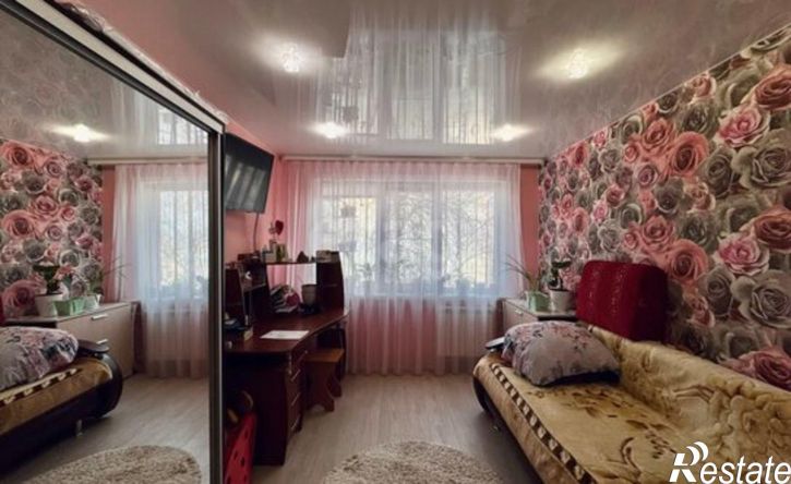 3-комн квартира ул Серадзская, 15,  д. 15