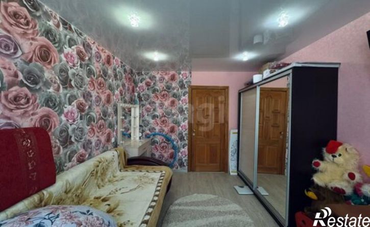 3-комн квартира ул Серадзская, 15,  д. 15