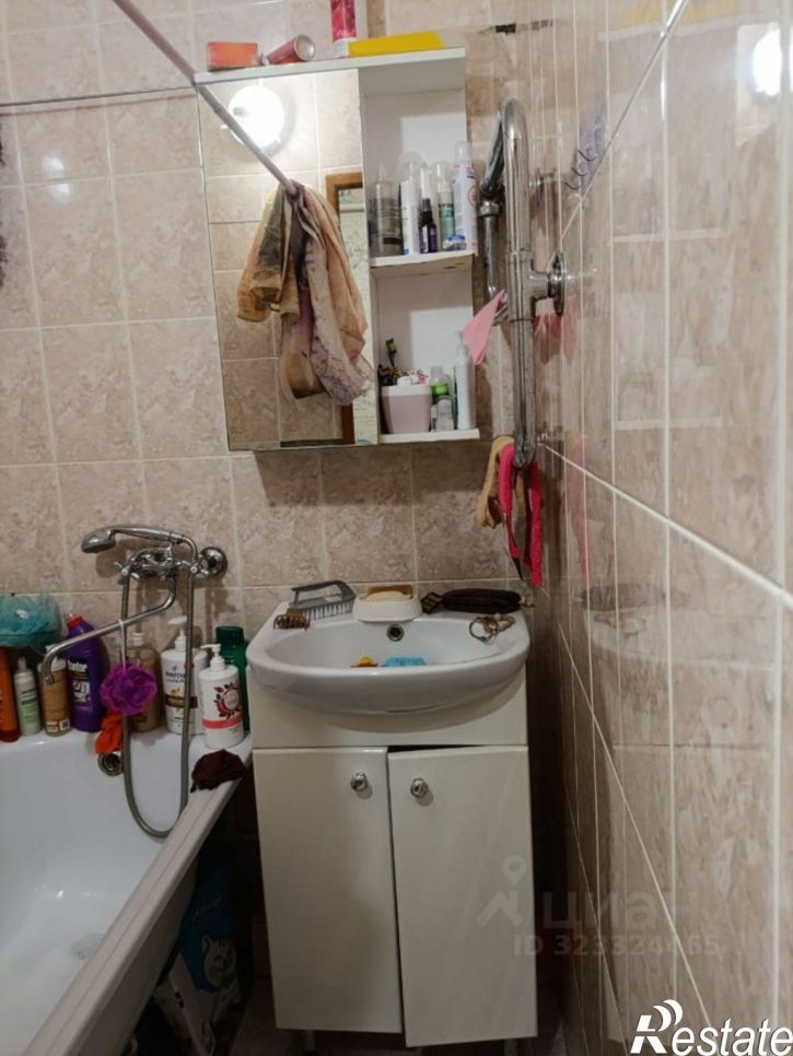 1-комн квартира пр-кт 60 лет Октября, 141,  д. 141