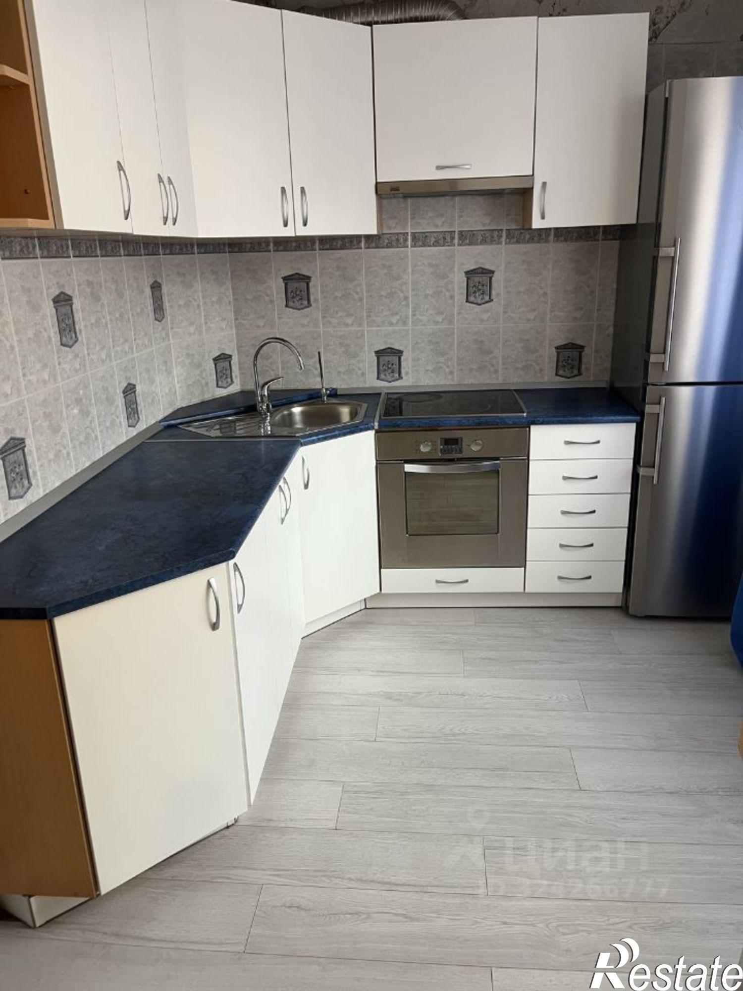 Купить квартиру за 8 990 000 рублей на проспект 70 лет Октября, 73