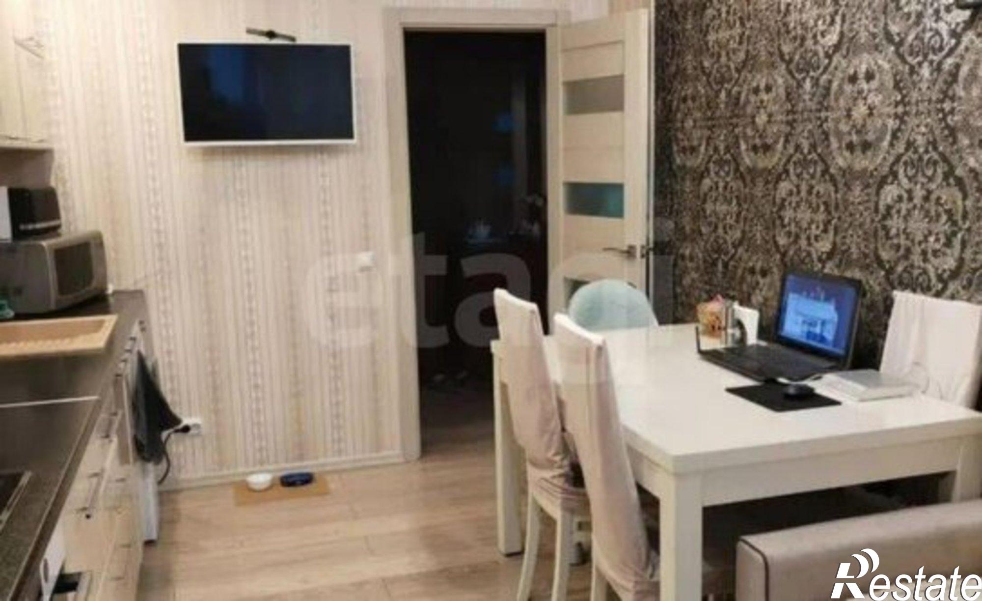 Купить квартиру за 6 050 000 рублей на проспект Российской Армии, 10