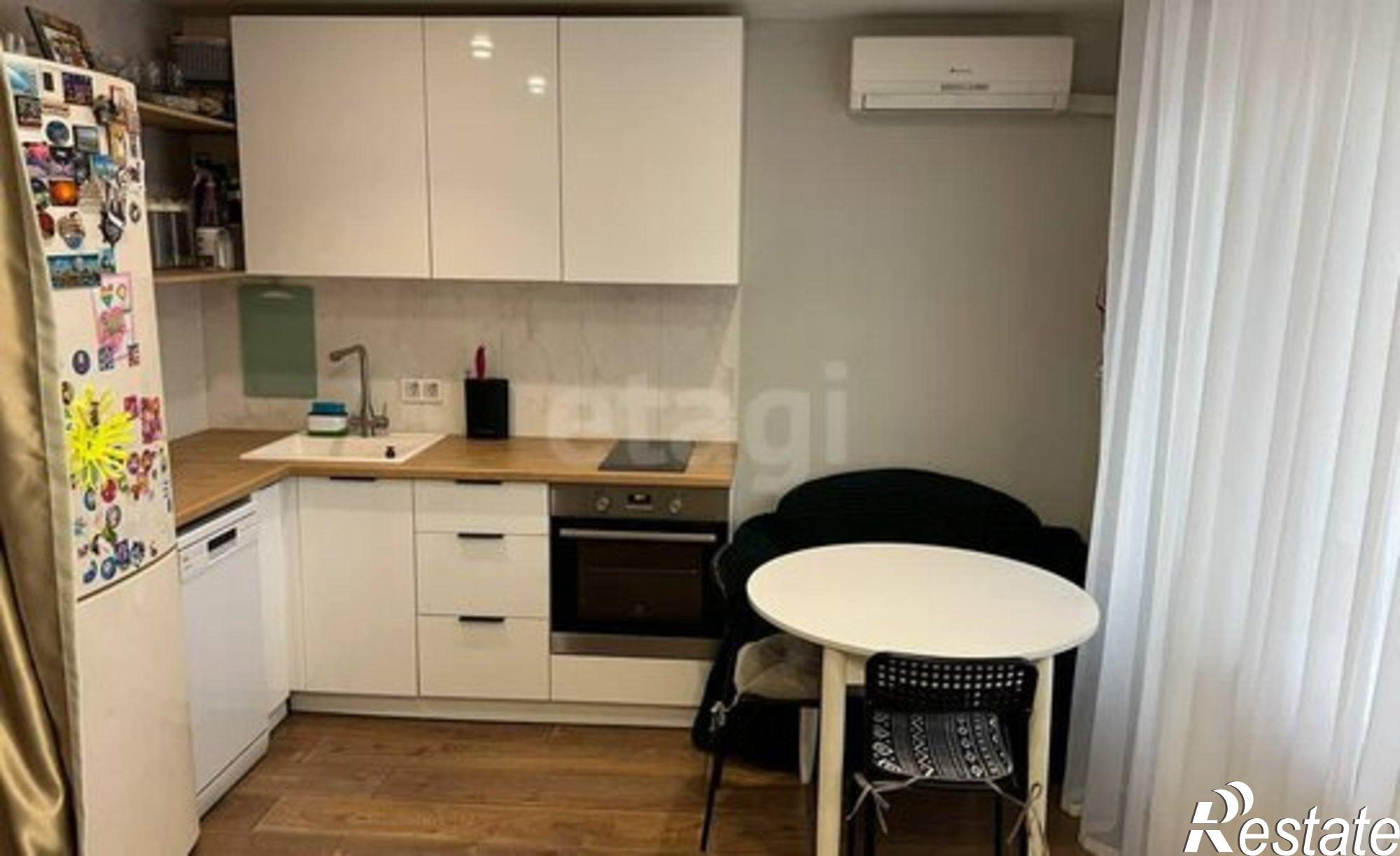 Купить квартиру за 6 000 000 рублей на Севастопольская улица, 17