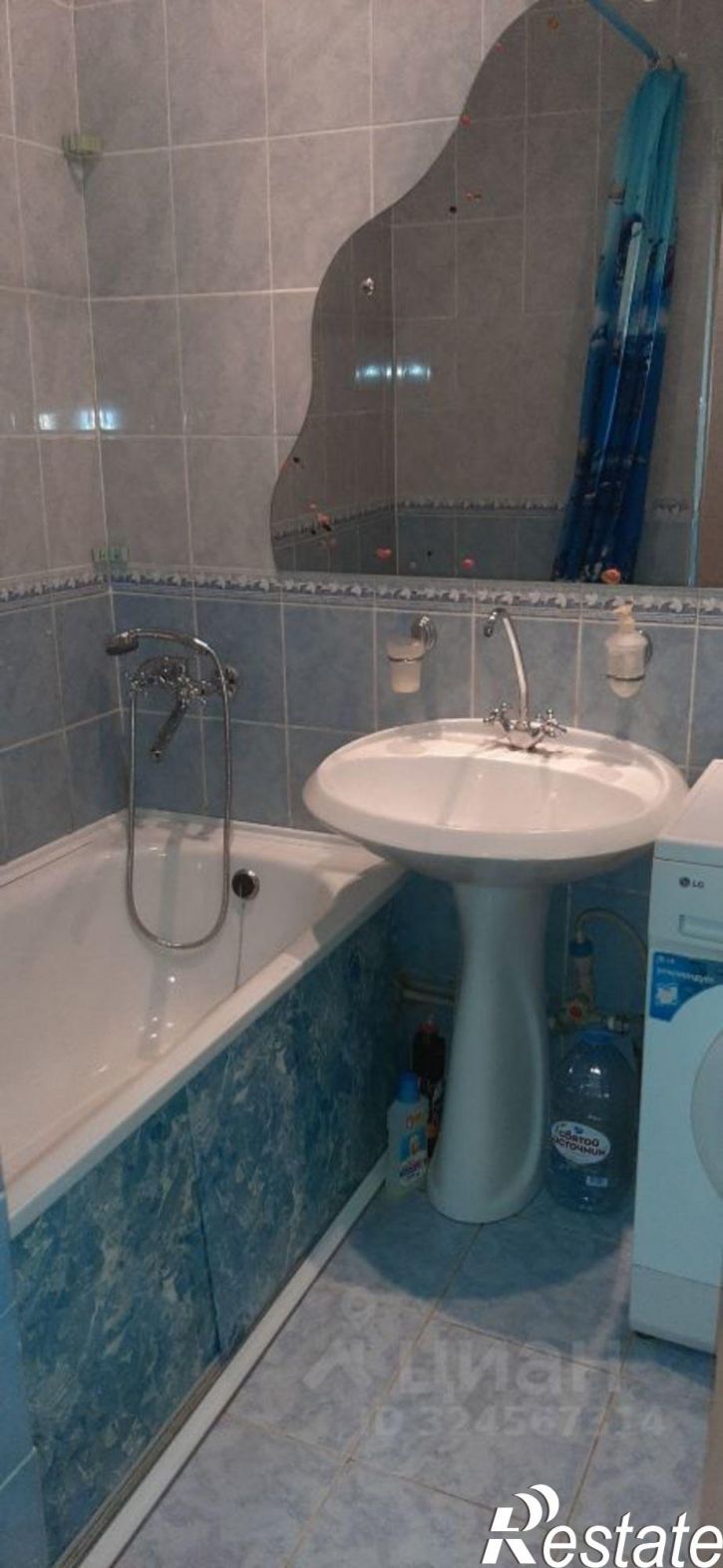 2-комн квартира улица Титова, 30,  д. 30