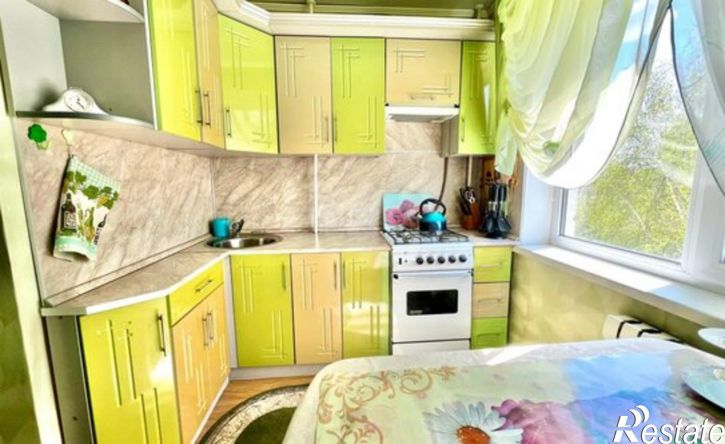2-комн квартира пр-кт 60 лет Октября, 18,  д. 18