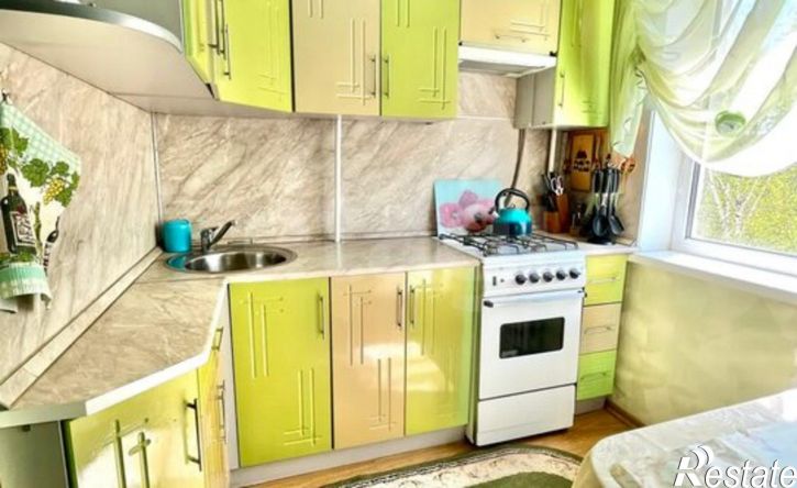 2-комн квартира пр-кт 60 лет Октября, 18,  д. 18