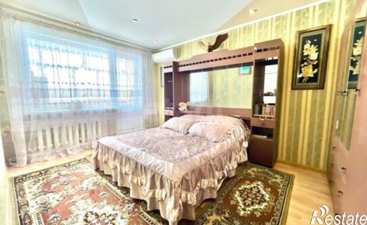 2-комн квартира пр-кт 60 лет Октября, 18,  д. 18