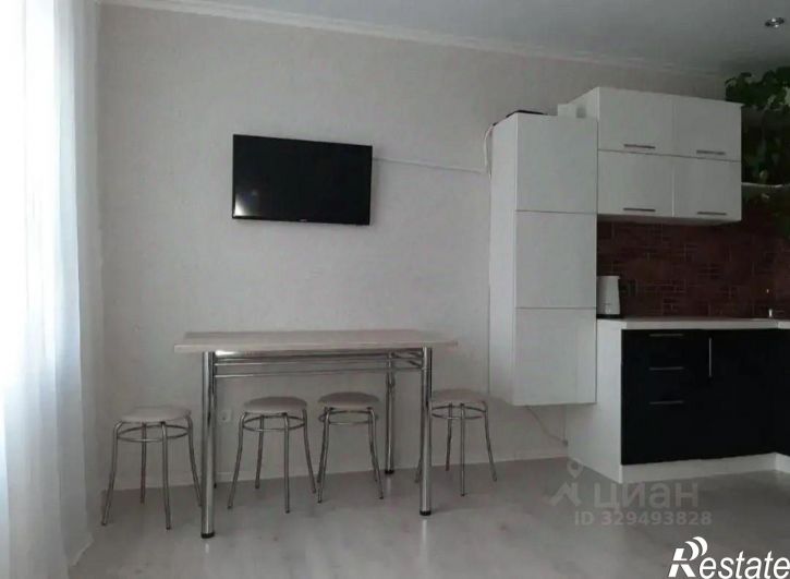 2-комн квартира пр-кт Российской Армии, 18,  д. 18