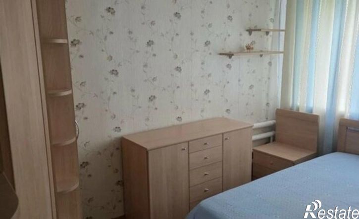4-комн квартира улица Розы Люксембург, 8,  д. 8