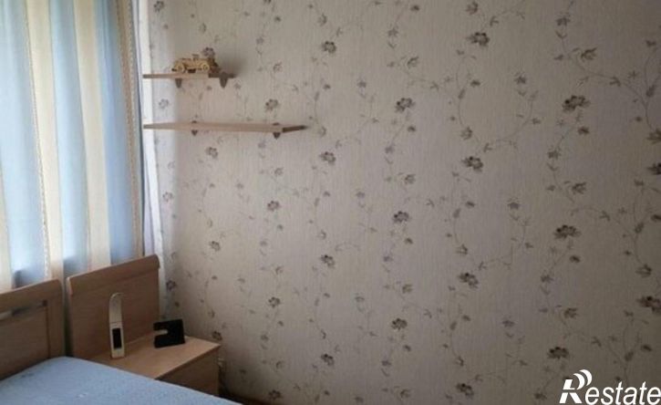 4-комн квартира улица Розы Люксембург, 8,  д. 8