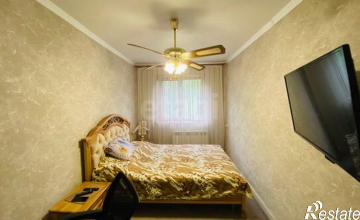 2-комн квартира проспект 60 лет Октября, 39,  д. 39