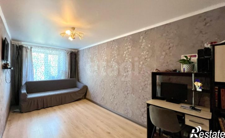 2-комн квартира улица Ульянова, 81,  д. 81