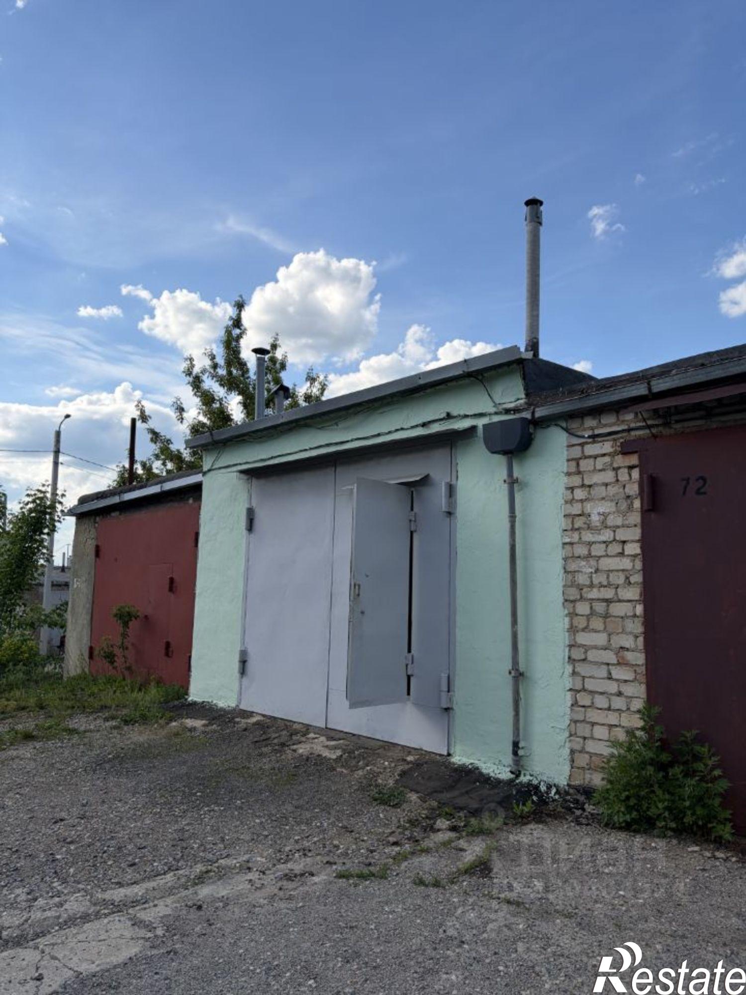 Купить гараж, место в паркинге за 975 624 рублей