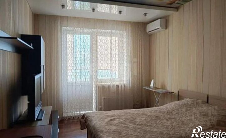 2-комн квартира улица Короленко, 57,  д. 57
