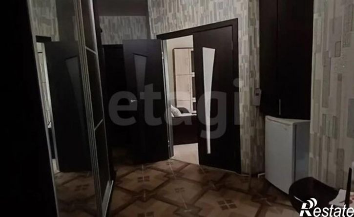 2-комн квартира улица Короленко, 57,  д. 57