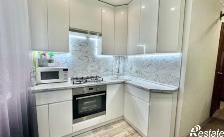 3-комн квартира улица Розы Люксембург, 10,  д. 10