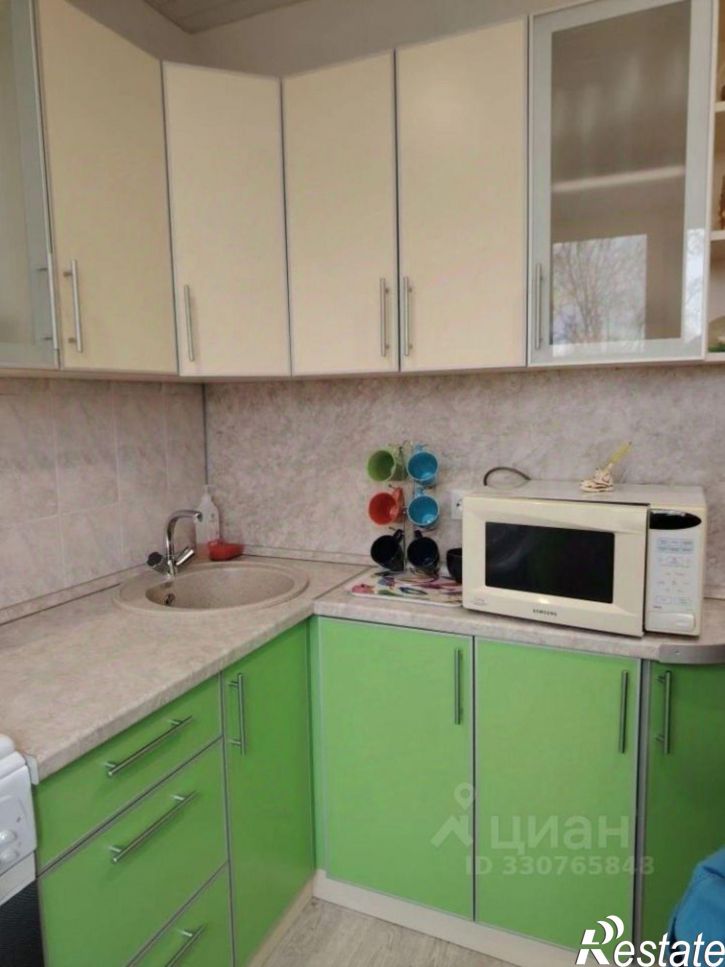 3-комн квартира проспект 50 лет Октября, 24,  д. 24
