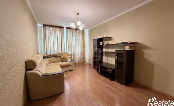 4-комн квартира ул Р.Люксембург, 8,  д. 8