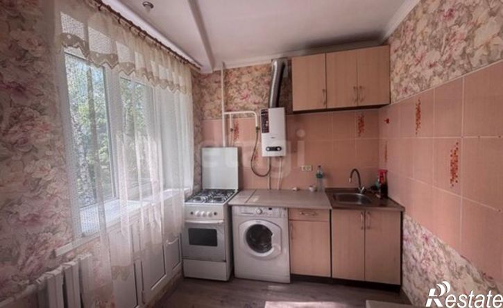 1-комн квартира улица Комарова, 1,  д. 1