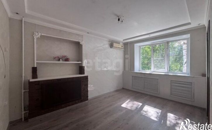 1-комн квартира улица Комарова, 1,  д. 1