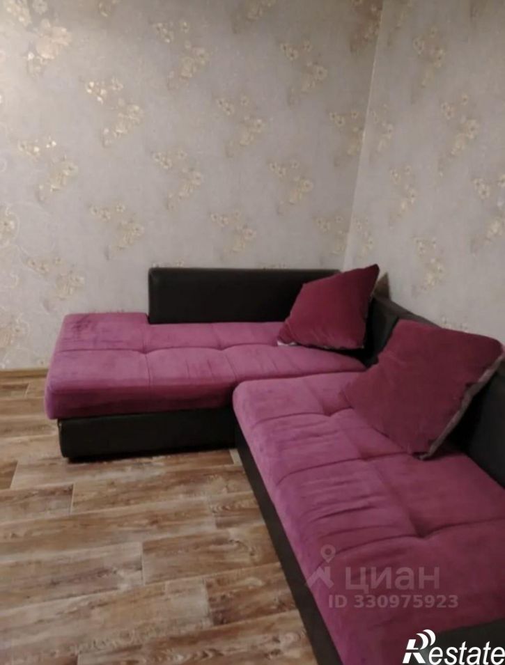 1-комн квартира пр-кт 60 лет Октября, 143,  д. 143