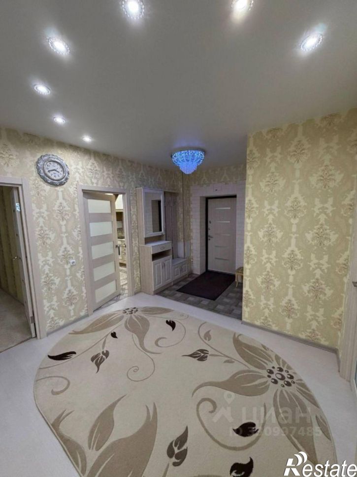3-комн квартира пр-кт 70 лет Октября, 51,  д. 51