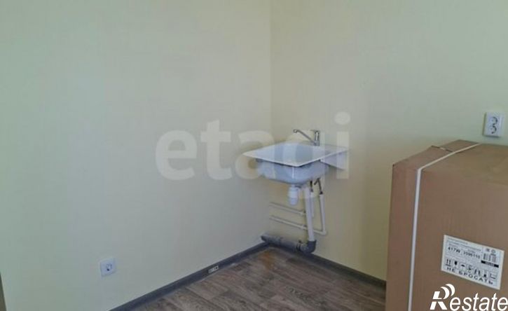 2-комн квартира улица Сураева-Королёва, 9,  д. 9