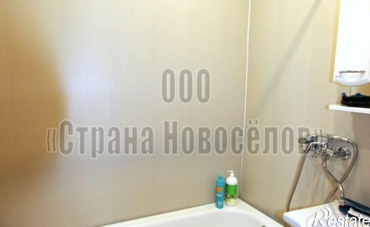 2-комн квартира улица Комарова, 14,  д. 14