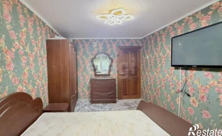 4-комн квартира улица Есенина, 4,  д. 4