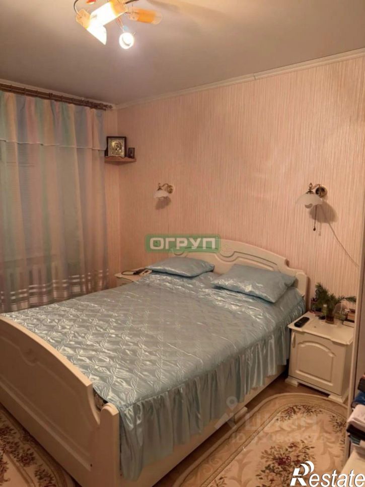 2-комн квартира проспект 70 лет Октября, 104,  д. 104
