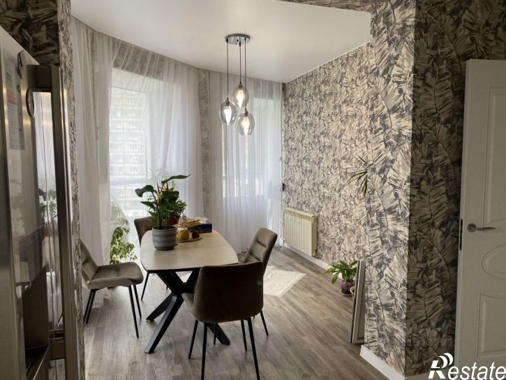 2-комн квартира пр-кт 70 лет Октября, 73Б,  д. 73Б