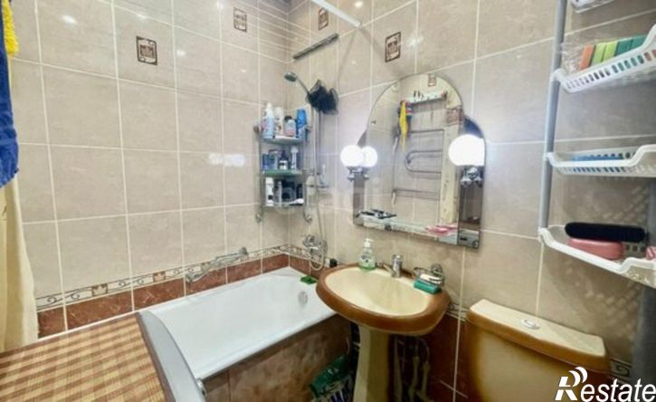 2-комн квартира пр-кт 60 лет Октября, 39,  д. 39