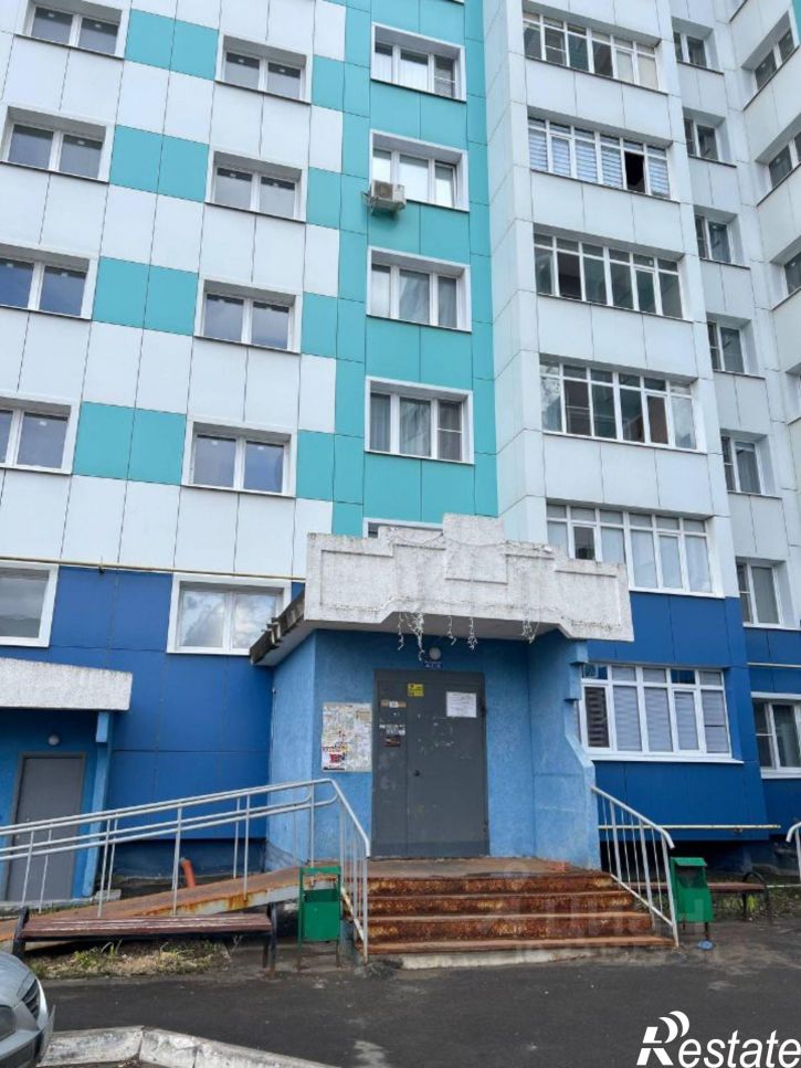 2-комн квартира улица Сураева-Королёва, 3,  д. 3