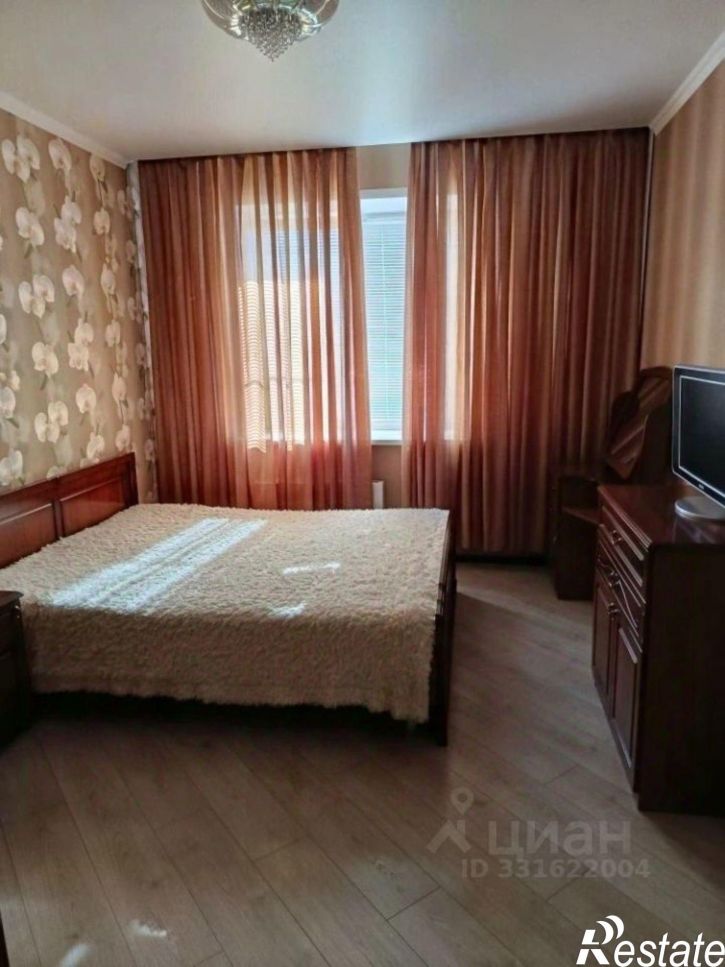 2-комн квартира ул Короленко, 12,  д. 12