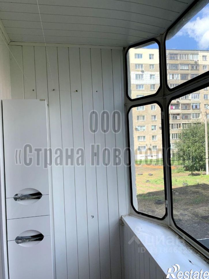 1-комн квартира пр-кт 70 лет Октября, 61 1,  д. 61 1,  к. 1