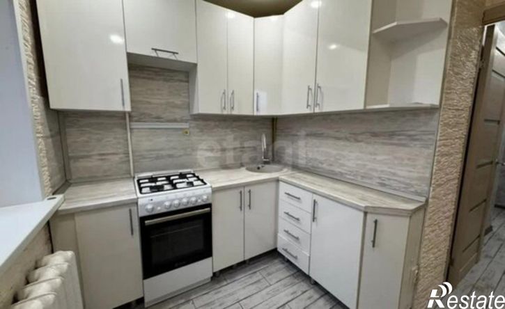 2-комн квартира пр-кт 50 лет Октября, 15,  д. 15