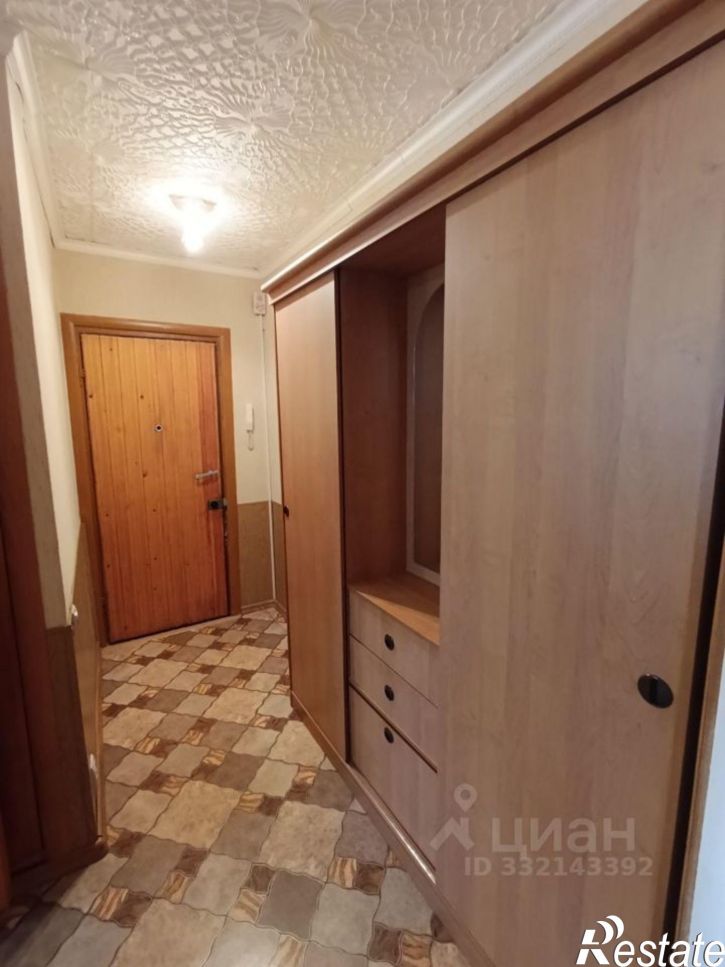 3-комн квартира пр-кт 70 лет Октября, 93 3,  д. 93 3,  к. 3