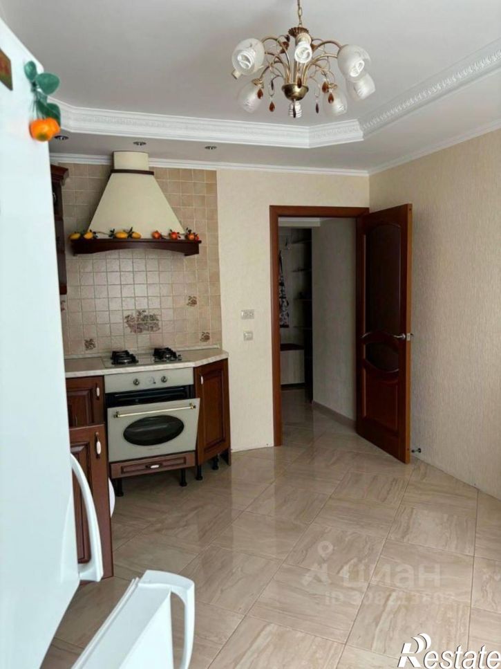 3-комн квартира пр-кт 60 лет Октября, 31А,  д. 31А