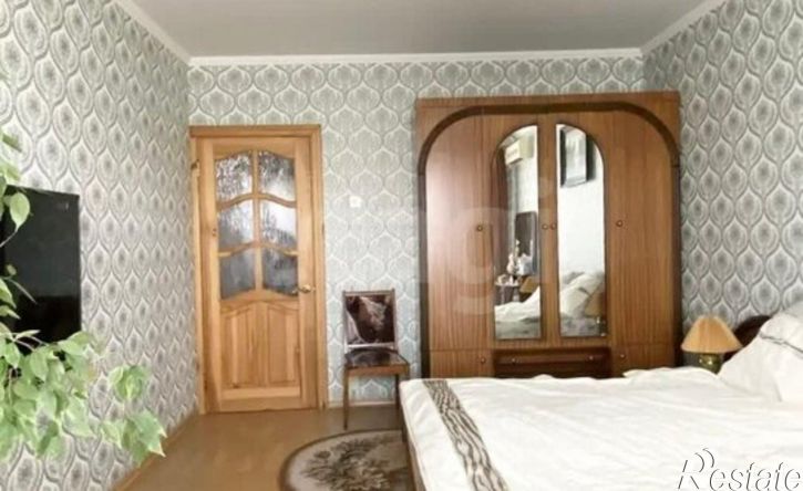 3-комн квартира ул Комарова, 16,  д. 16