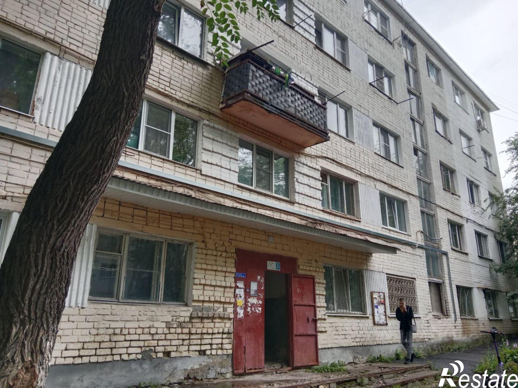 Купить комнату за 830 000 рублей на ул Титова, 144